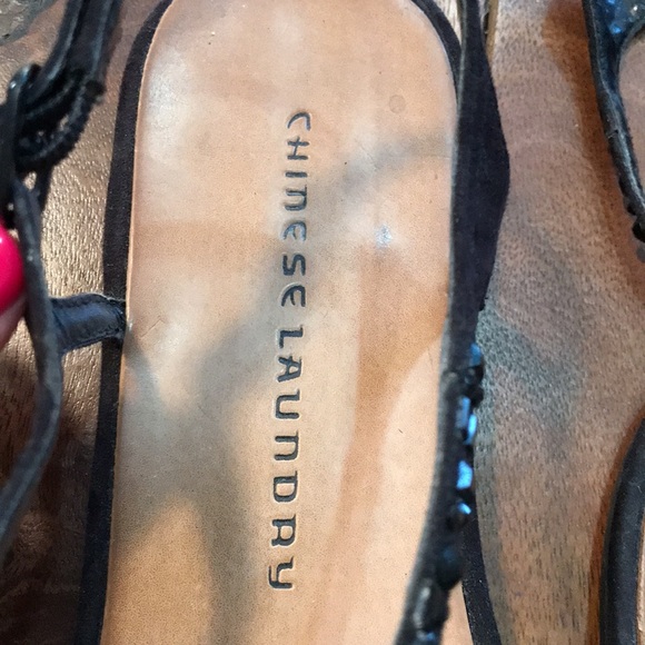 Sandals - Picture 3 of 3